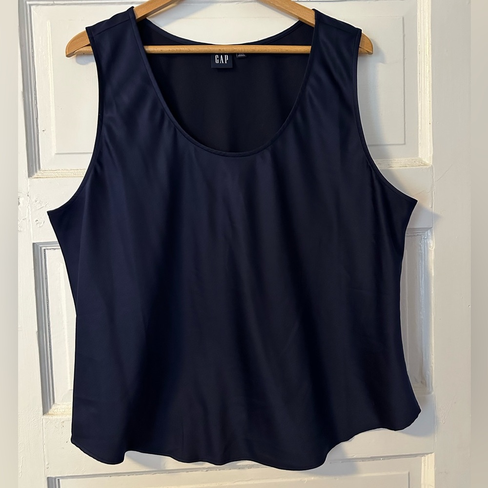 Satin Gap tank top /shell
